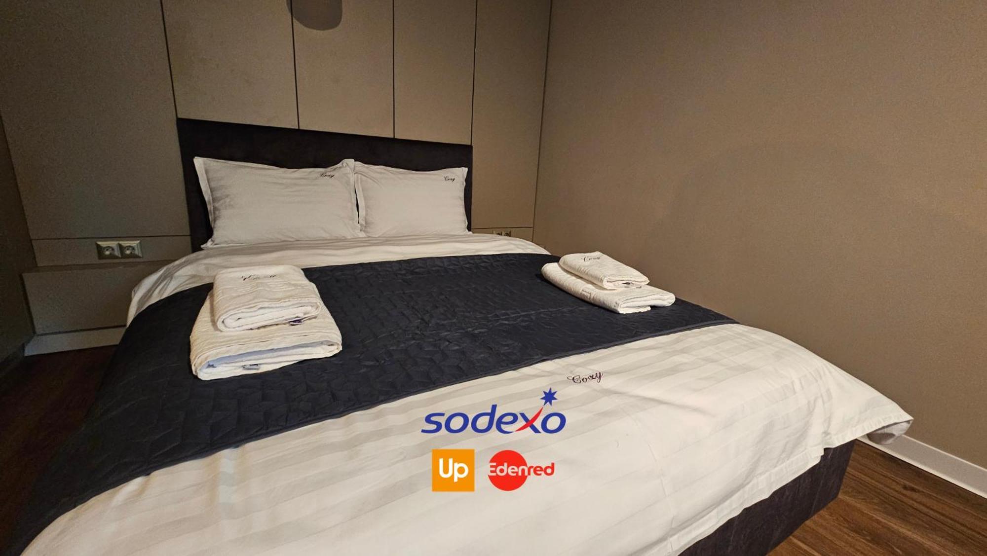 Deluxe Cozy Studios On Central M Eminescu Street #Targu Mures Ngoại thất bức ảnh